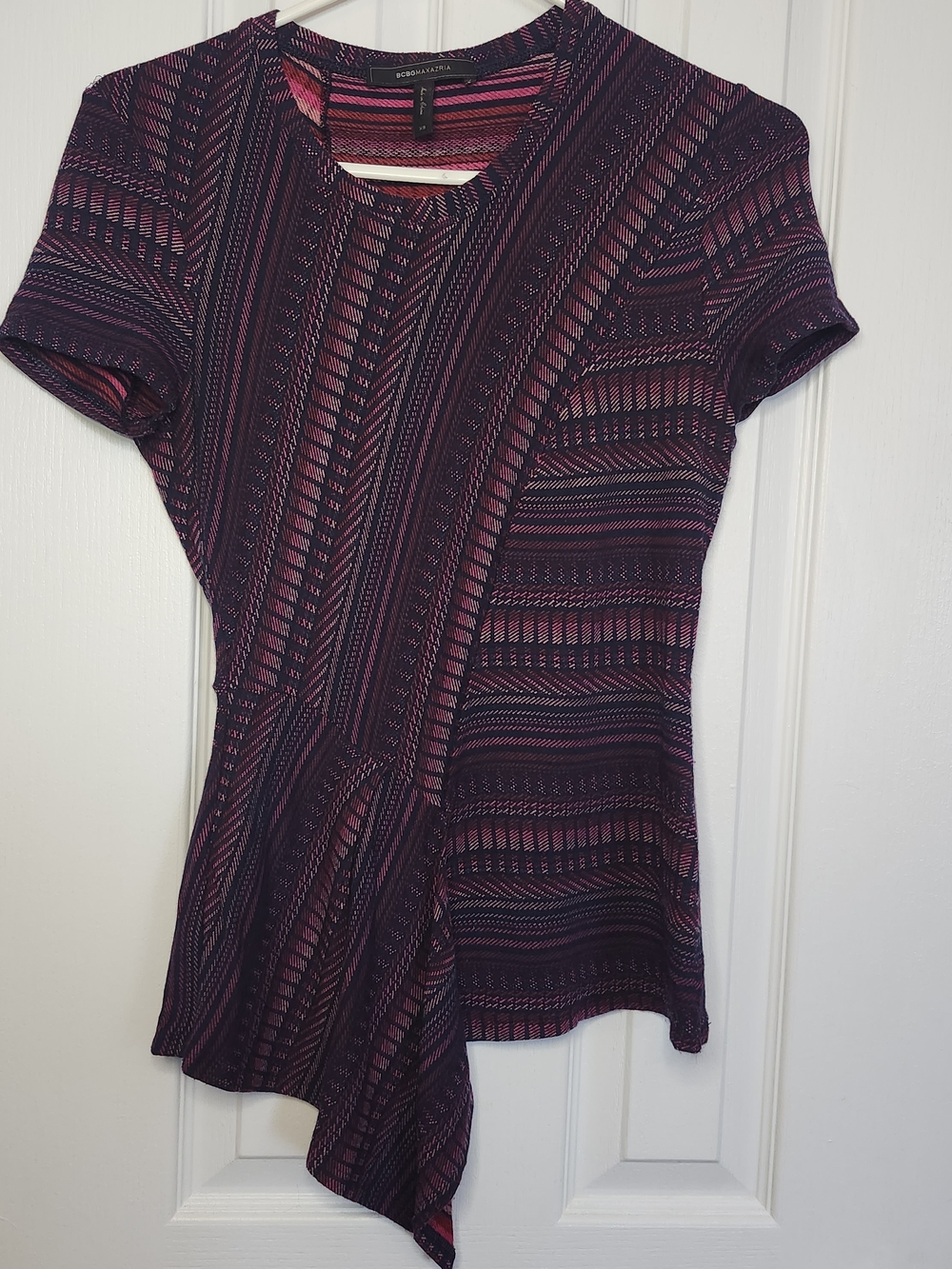 BCBGMaxAzria Purple and Pink Asymmetrical Short Sleeve Tee Size XS
